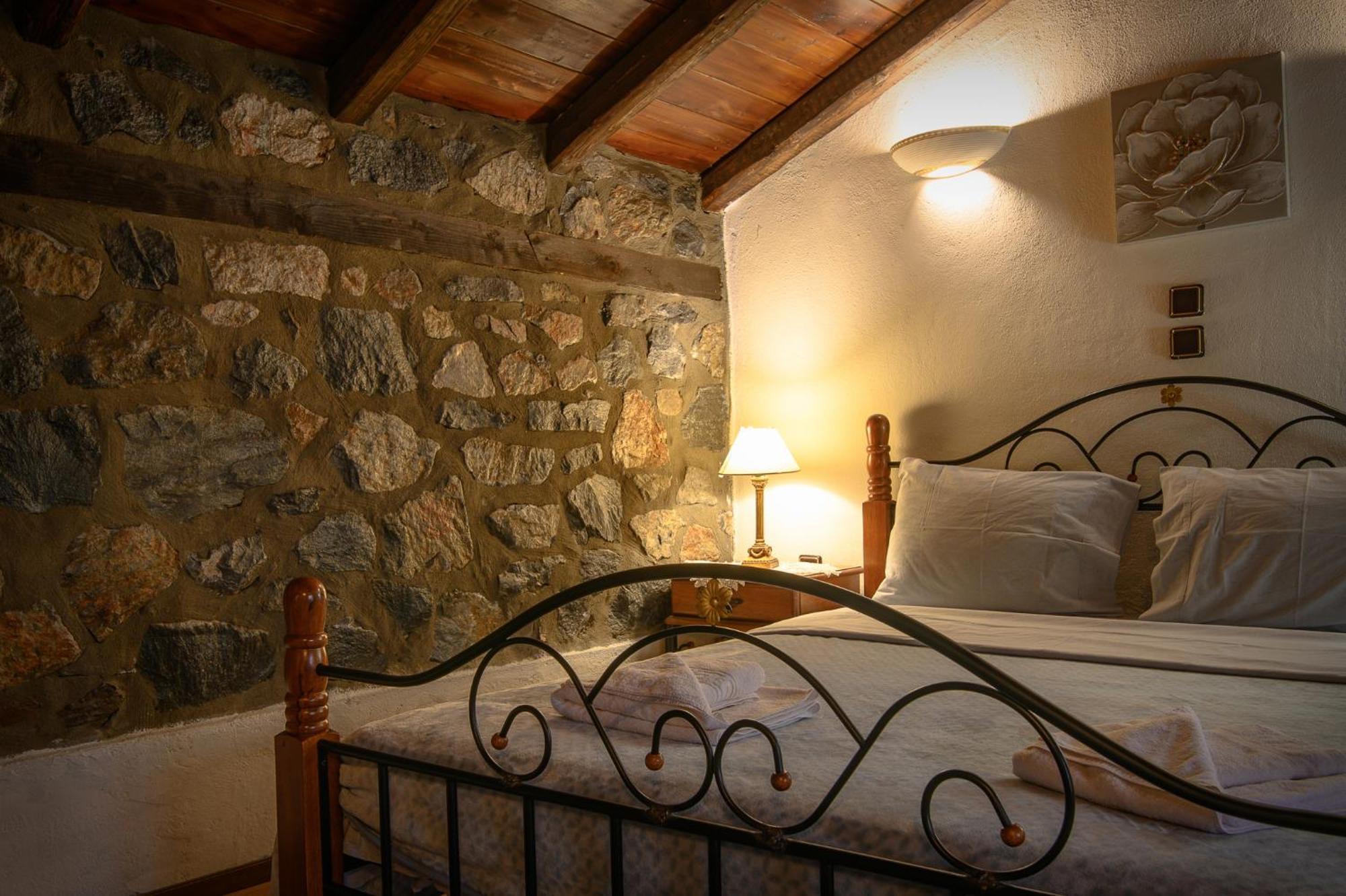 Metohi Inn Agios Athanasios  Exterior foto